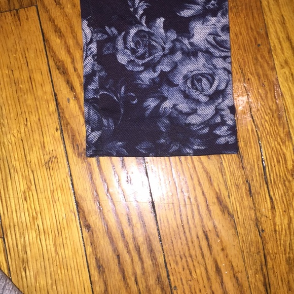 Floral Legging - Picture 4 of 4